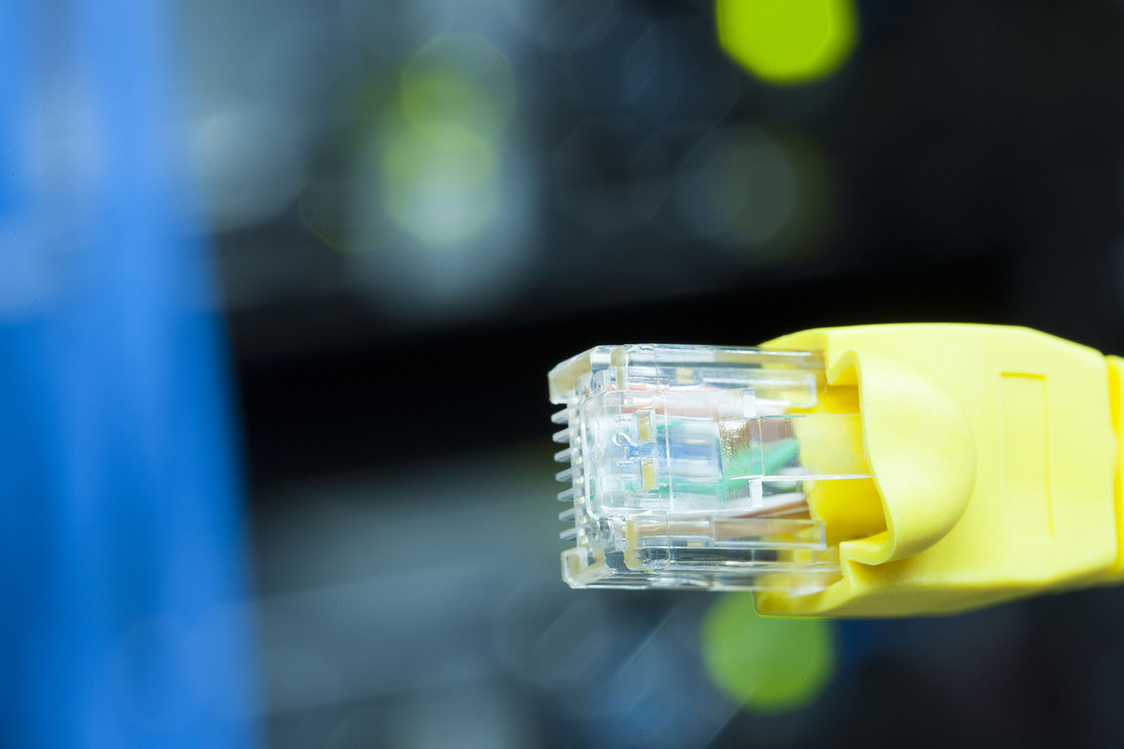 noucom ofrece servicios de conexiones dedicadas en peniscola